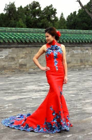 Beijing bride at Temple of Heaven.jpg