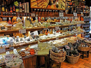 Ceneri Fromagerie in Cannes.jpg