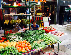 Hong Kong shop with produce.JPG