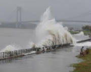 HurricaneSandytidalwaveinNY.jpg