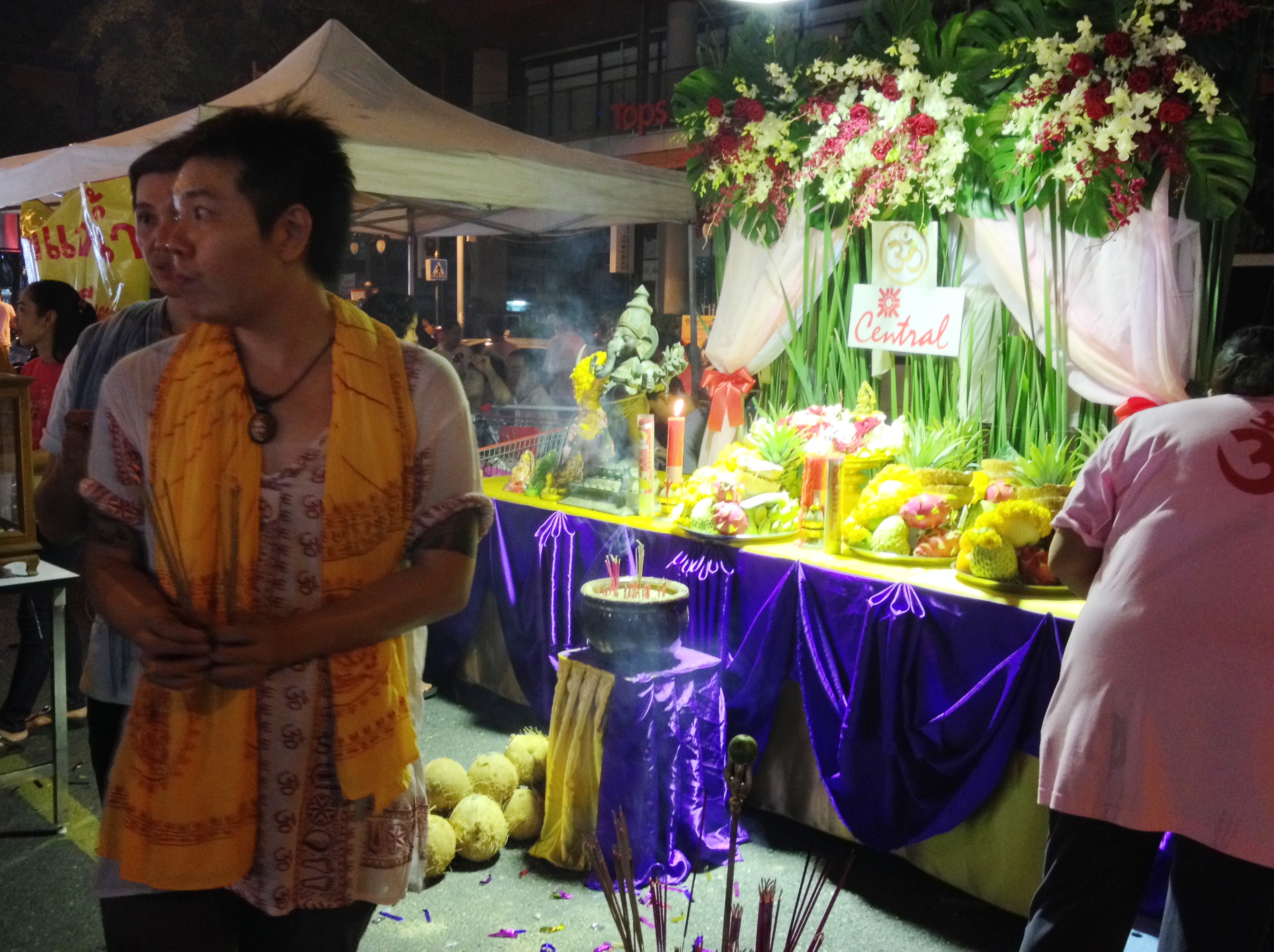 Bangkok Hindu festival.JPG