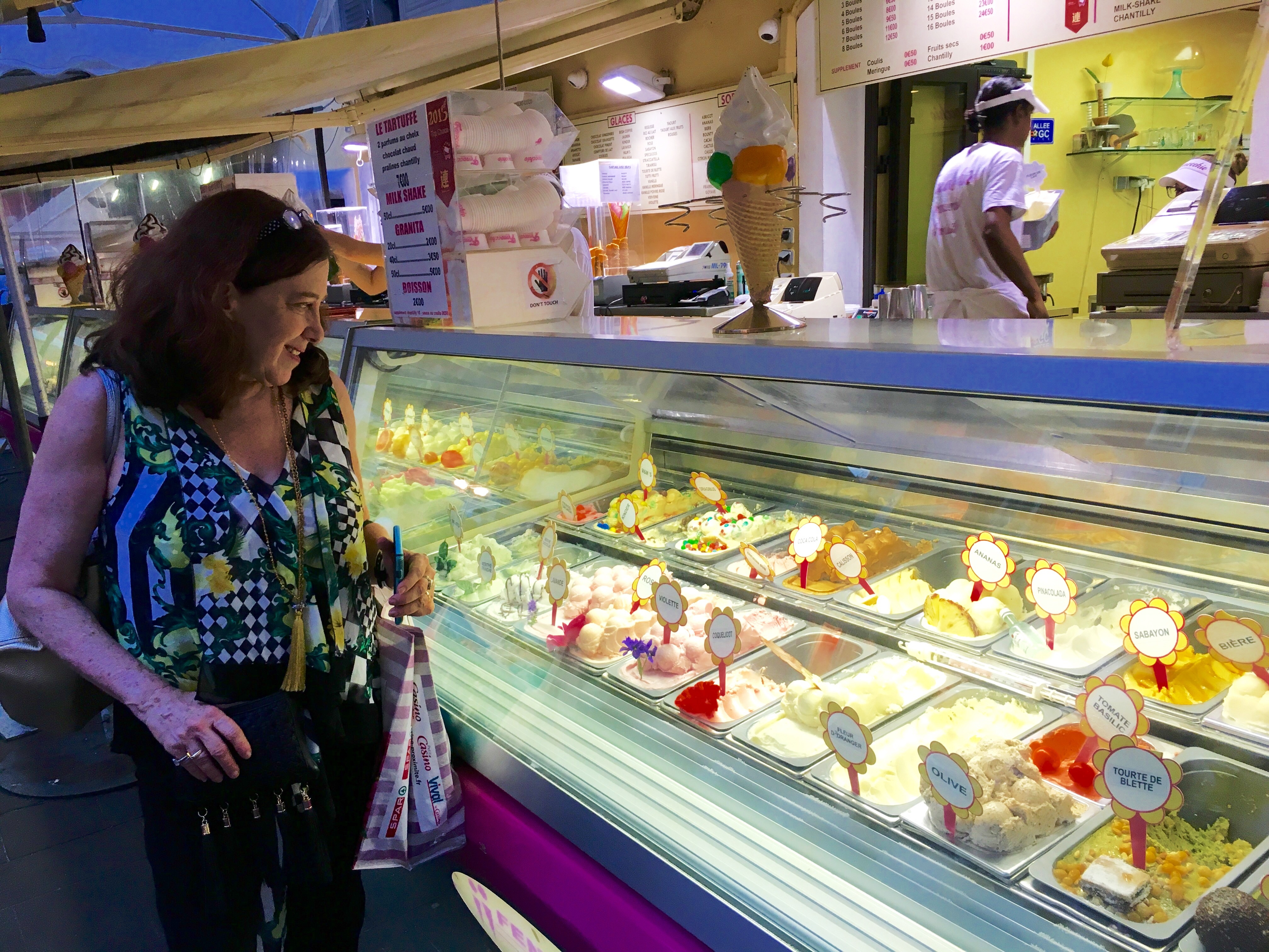Decision, decisions at Fenocchio's gelato in Nice.JPG