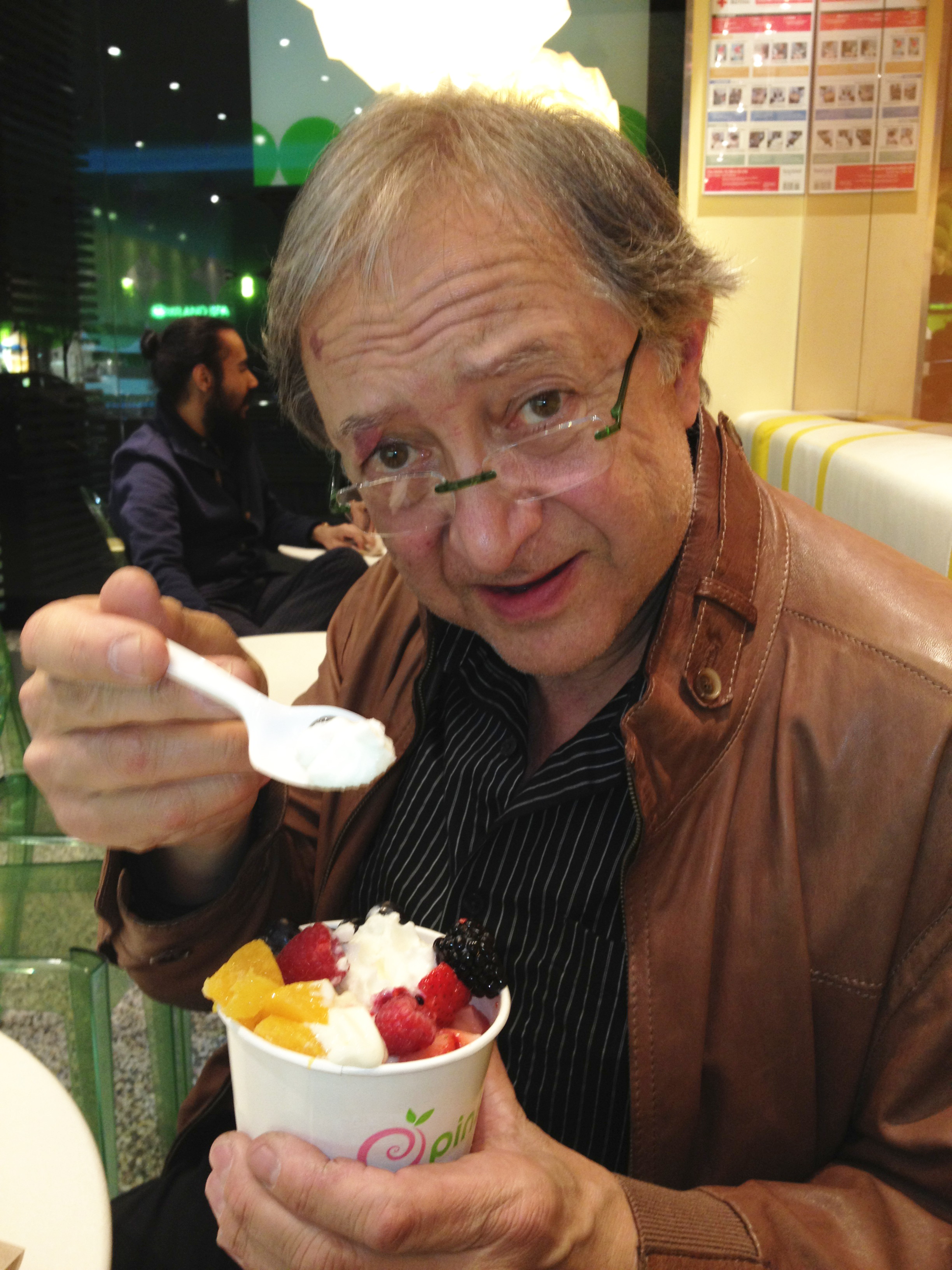 HarlanatPinkberry.JPG