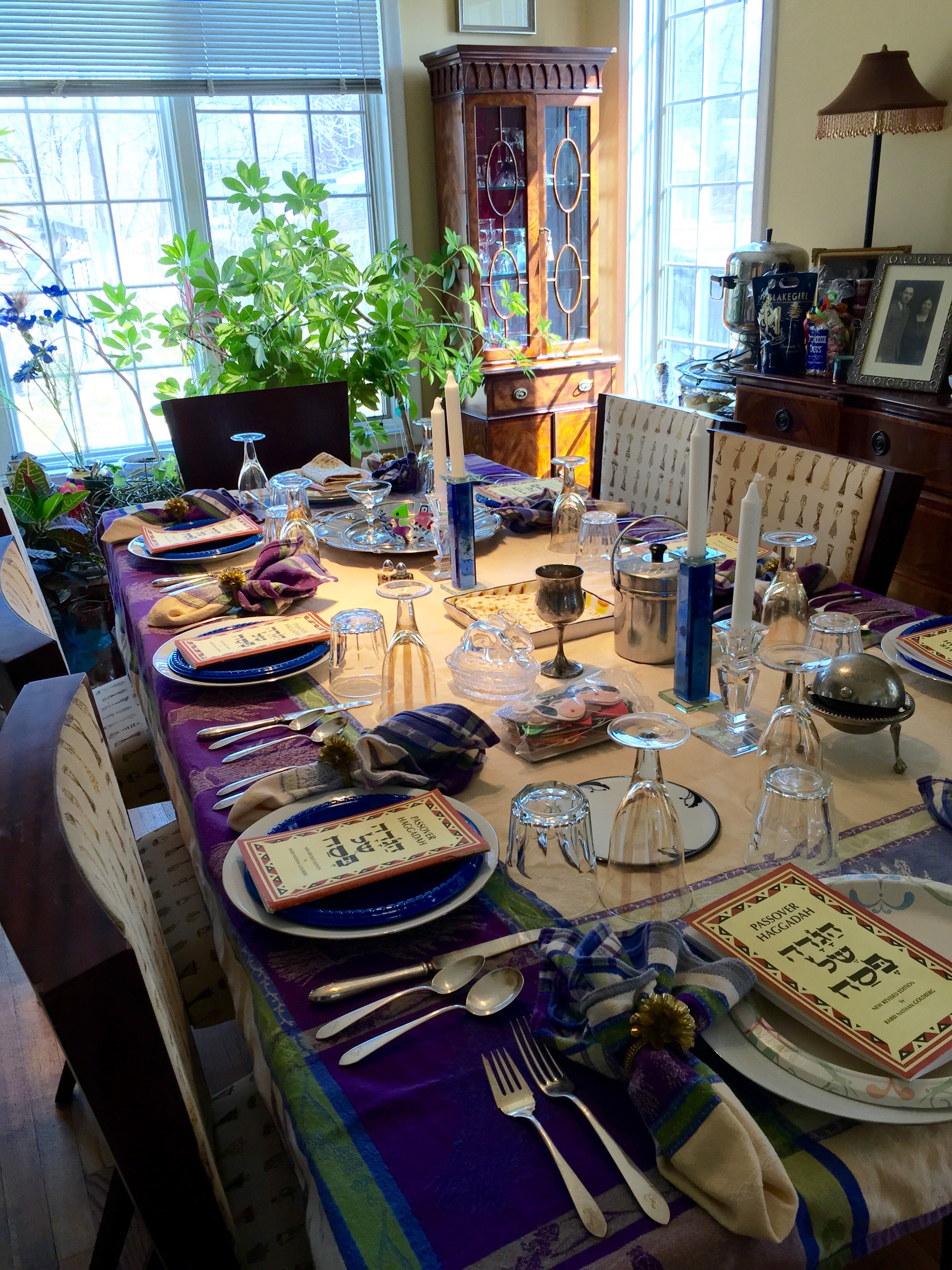 Passover table set.jpg